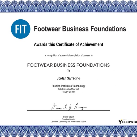 Over 2,500 Sales - Picture 4 of 12